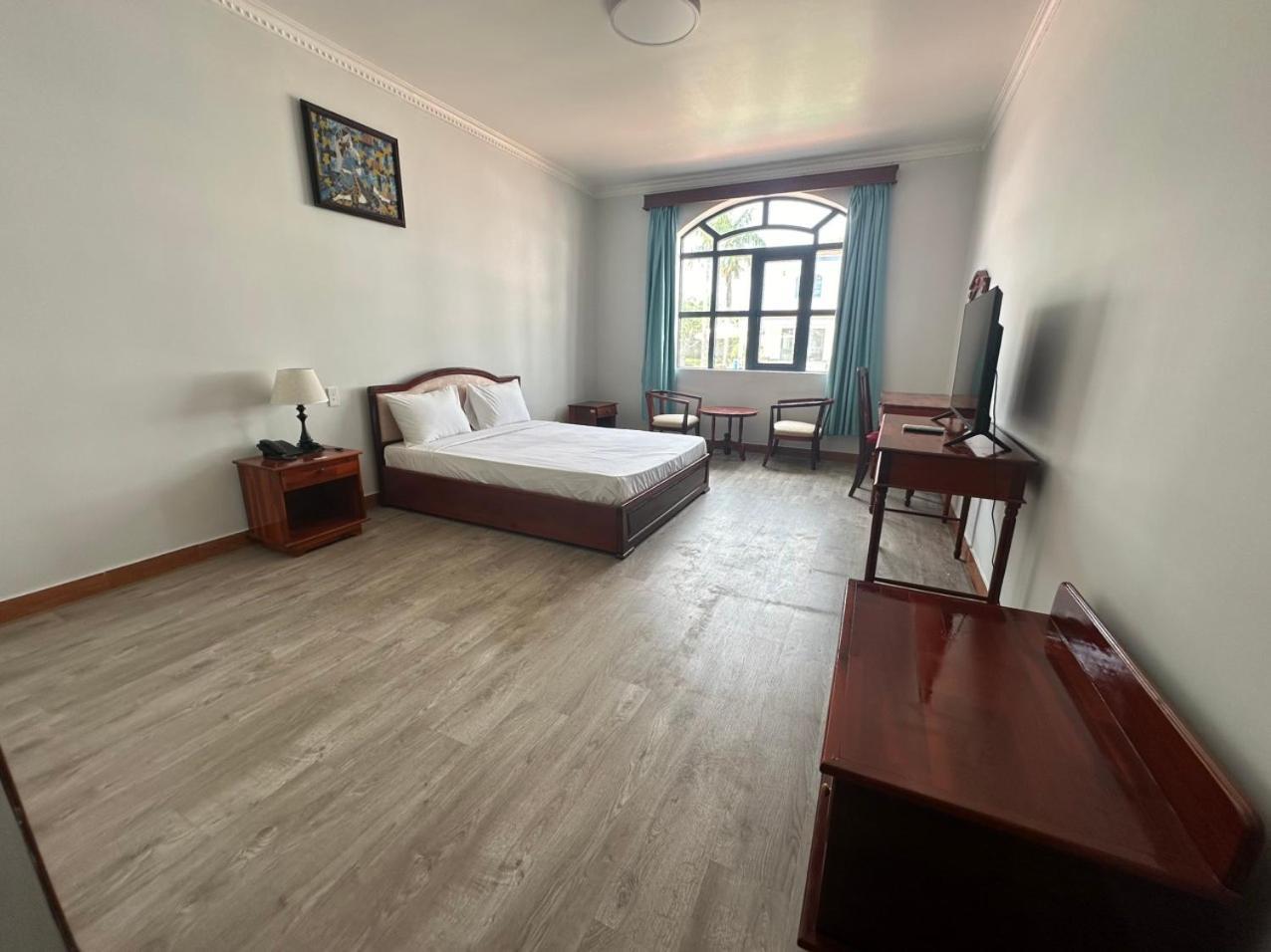 Ngoc Thu Hotel Soc Trang Exterior photo