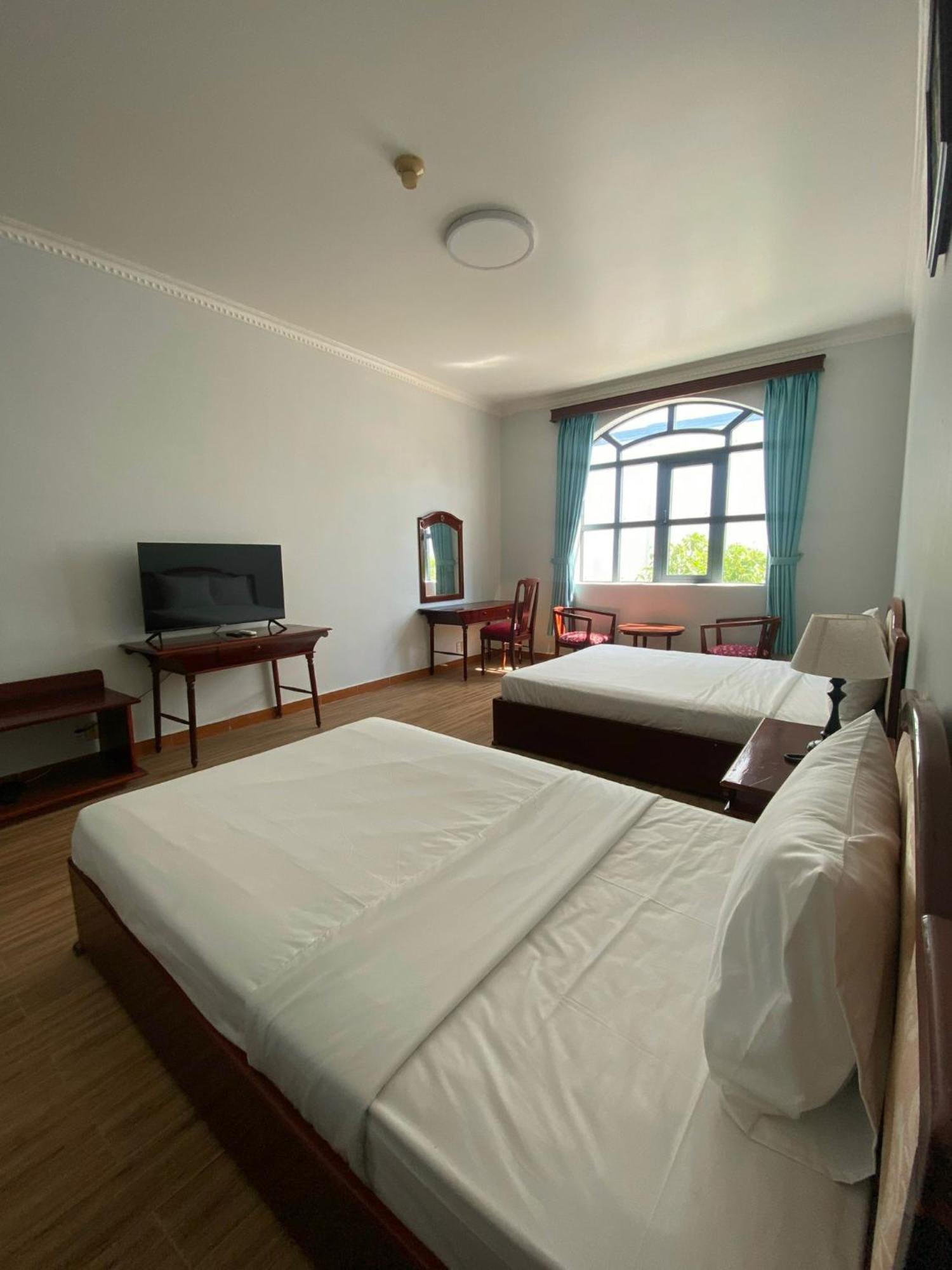 Ngoc Thu Hotel Soc Trang Exterior photo