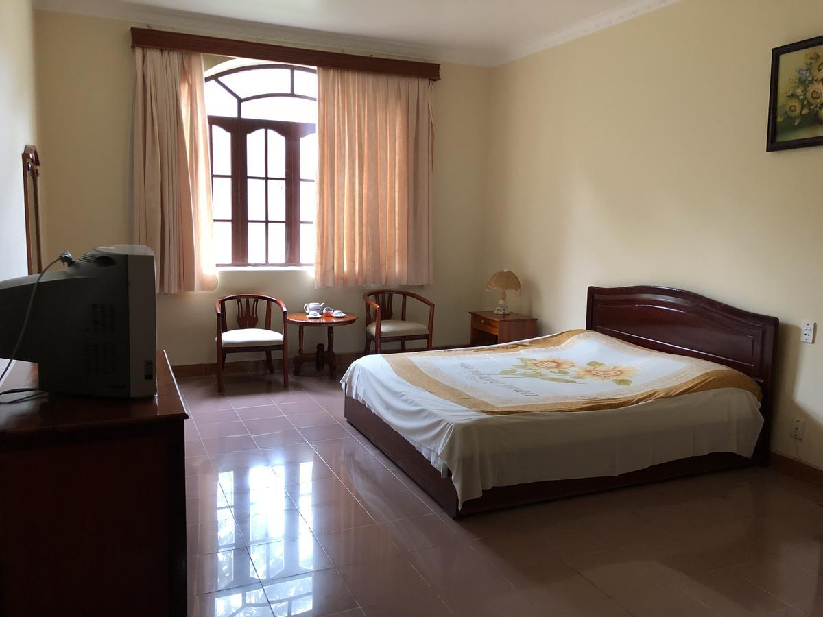 Ngoc Thu Hotel Soc Trang Exterior photo