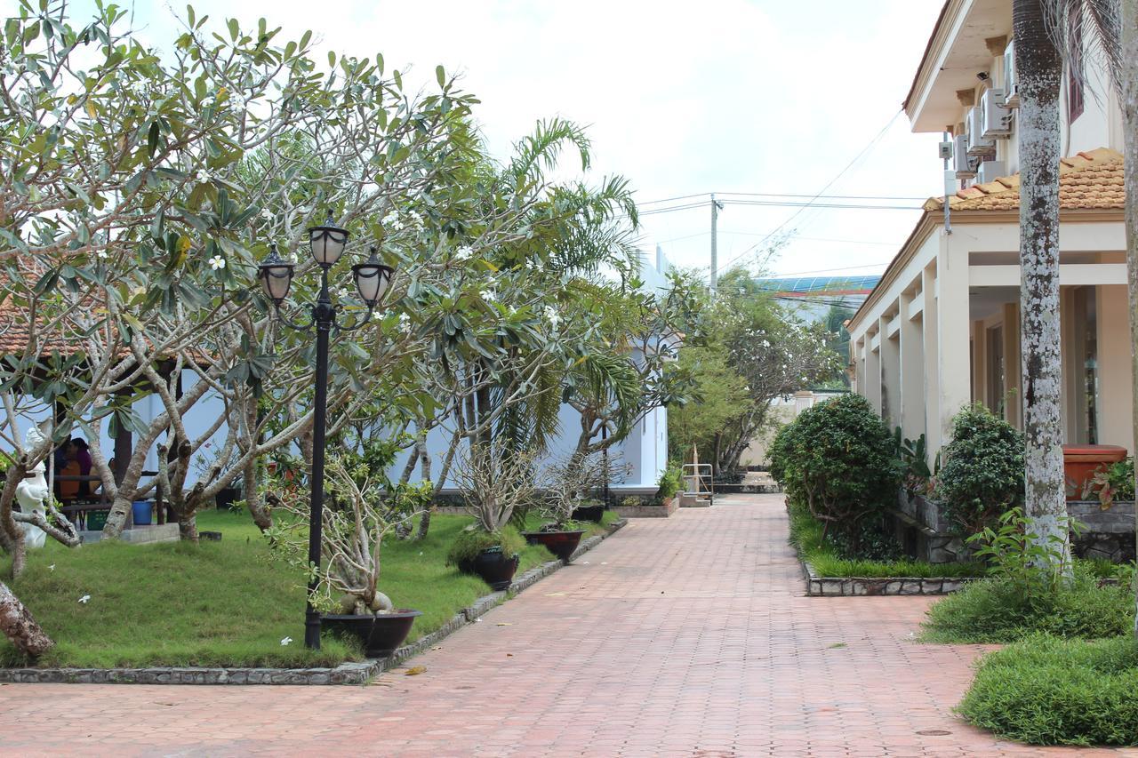 Ngoc Thu Hotel Soc Trang Exterior photo