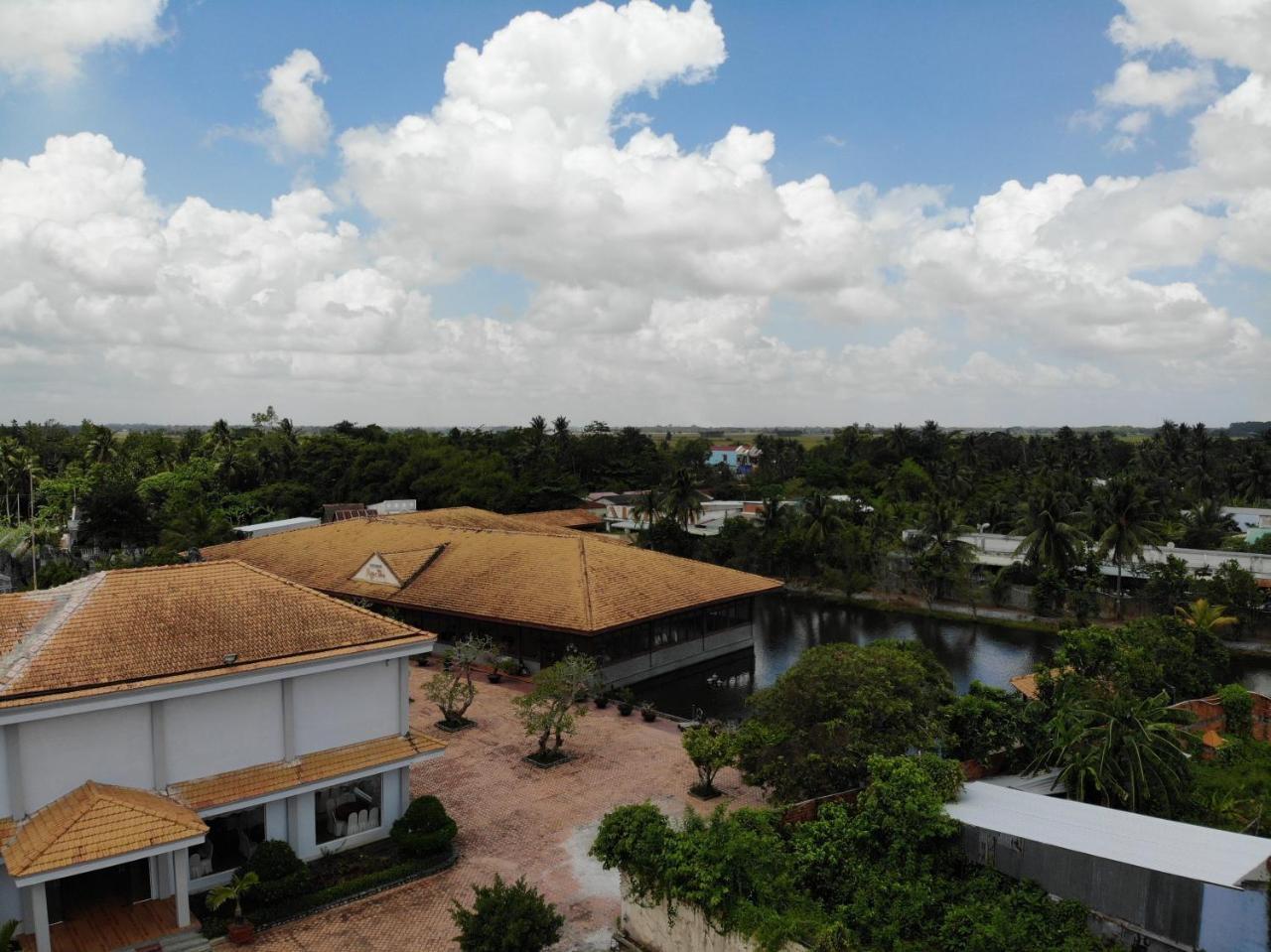 Ngoc Thu Hotel Soc Trang Exterior photo